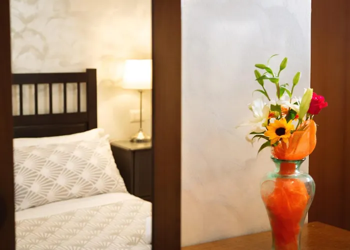 בית הארחה Rossana House 4*